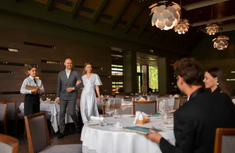 Elevating Business Connections A Deep Look into Singapore’s Premier Corporate Dinner Venues