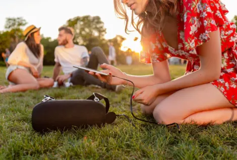Portable Sound Revolution How Modern Speakers Are Redefining Audio on the Move